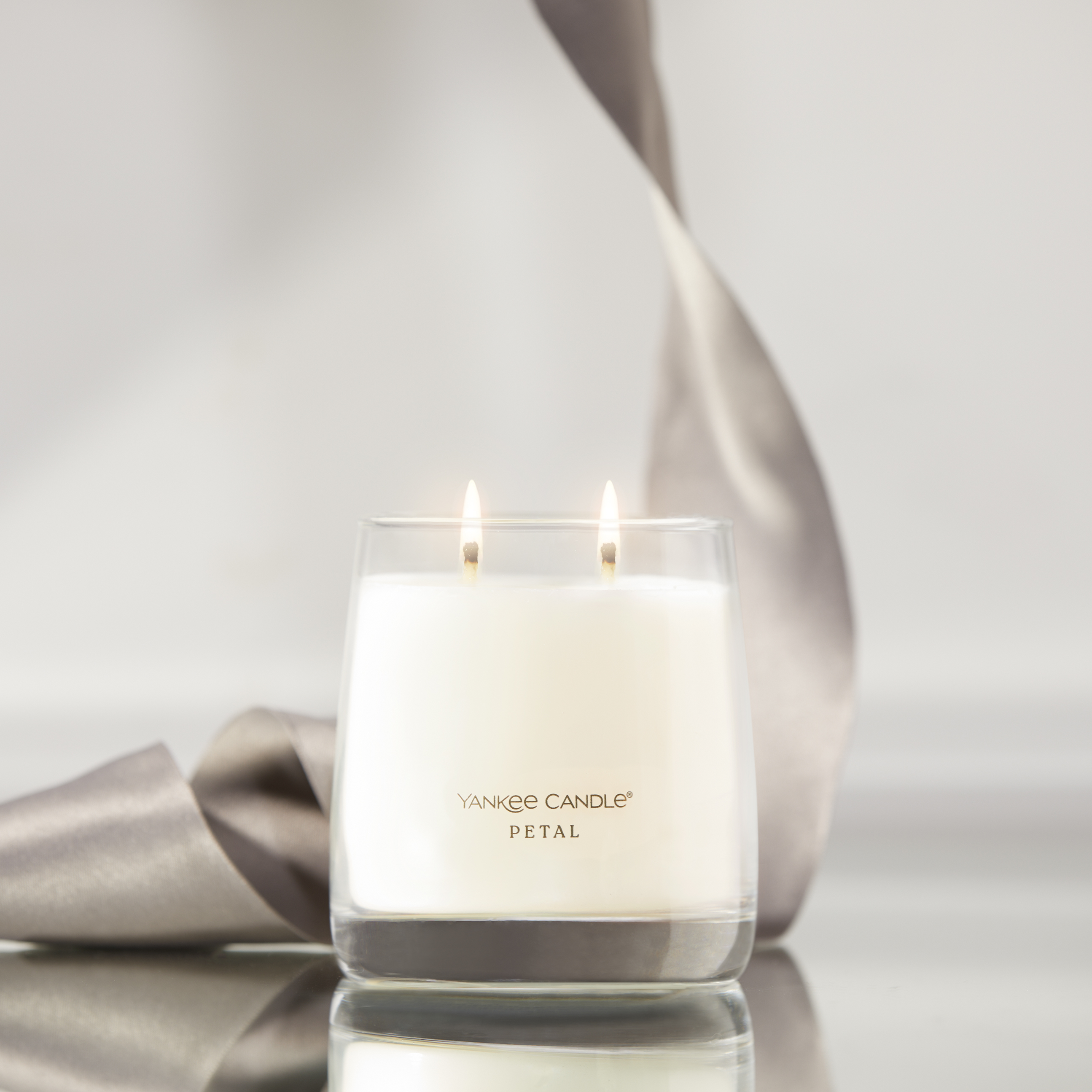 Petal Premium Reed Diffuser - Image 13