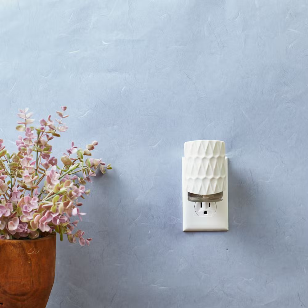 Organic Pattern ScentPlug® Diffuser - Image 3